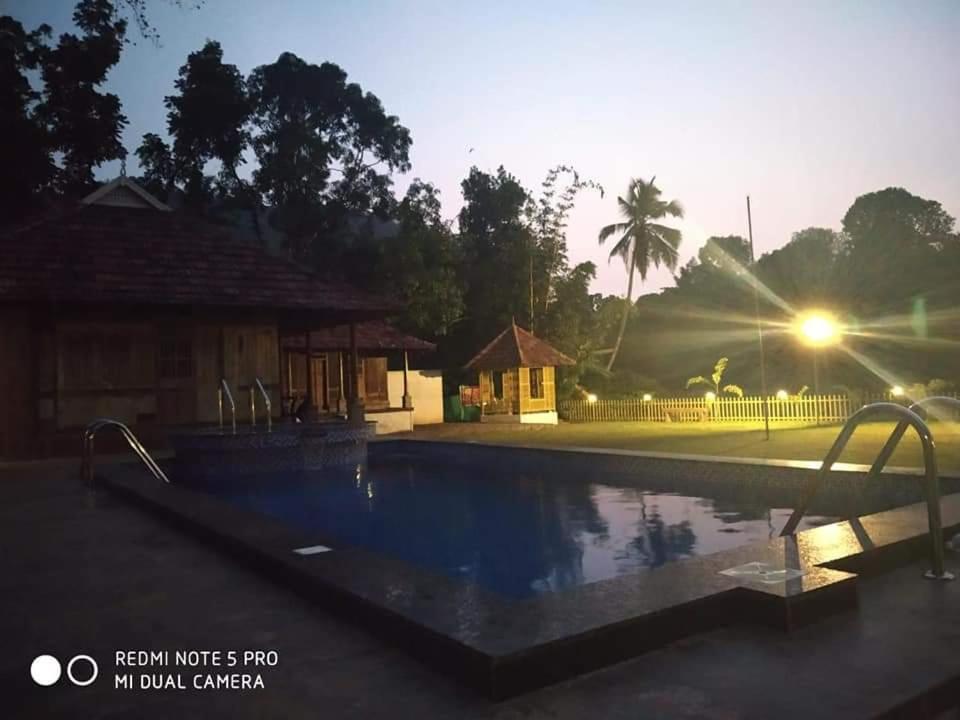 Sparrow Vale Resort Kotamangalam Ngoại thất bức ảnh